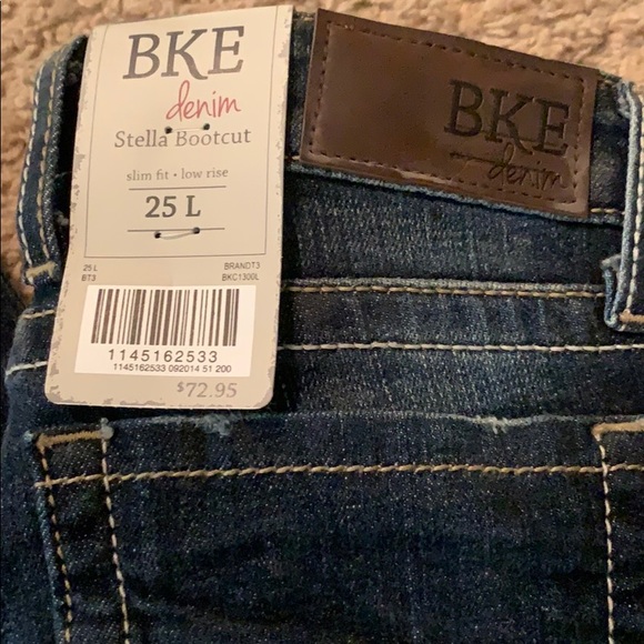 Jeans - Picture 3 of 4